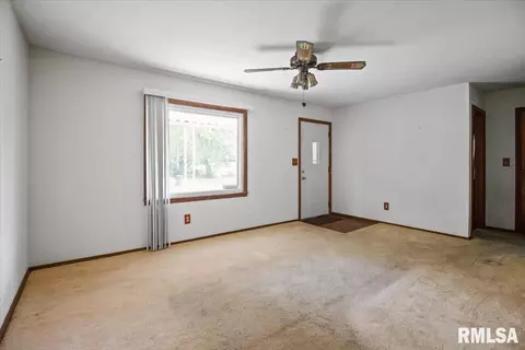 2613 Burton Dr, Springfield, IL 62703 photo 3