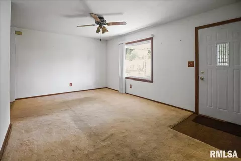 2613 Burton Dr, Springfield, IL 62703 photo 5