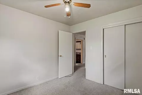Bedroom - 12 Wenzel Ln, Springfield, IL 62702 photo 5 of 7