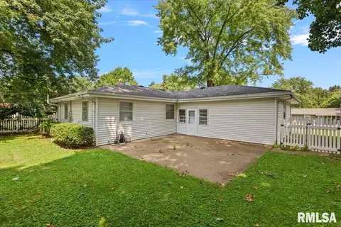 Exterior - 12 Wenzel Ln, Springfield, IL 62702 photo 5 of 6