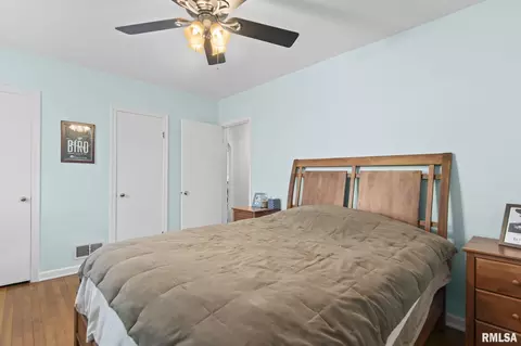 Bedroom - 2432 S State St, Springfield, IL 62704 photo 1 of 7