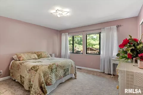 Bedroom - 14 Trailridge Ln, Springfield, IL 62704 photo 1 of 7