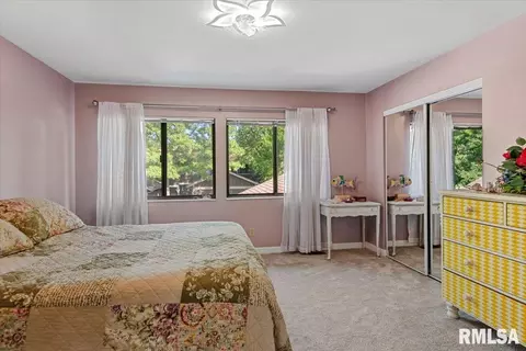 Bedroom - 14 Trailridge Ln, Springfield, IL 62704 photo 2 of 7