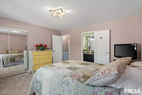Bedroom - 14 Trailridge Ln, Springfield, IL 62704 photo 3 of 7