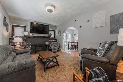 Living - 2341 S 5th St, Springfield, IL 62703 photo 1 of 1