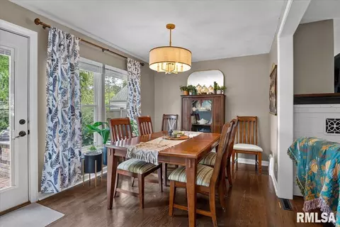 Dining - 1629 Reed Ave, Springfield, IL 62704 photo 2 of 4