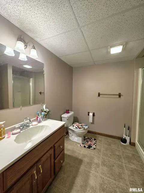 Bath - 1481 North St, Fowler, IL 62338 photo 1 of 1