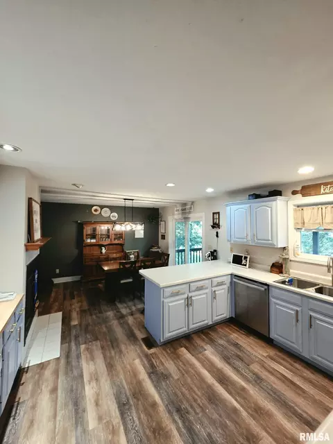 Kitchen - 1481 North St, Fowler, IL 62338 photo 5 of 5