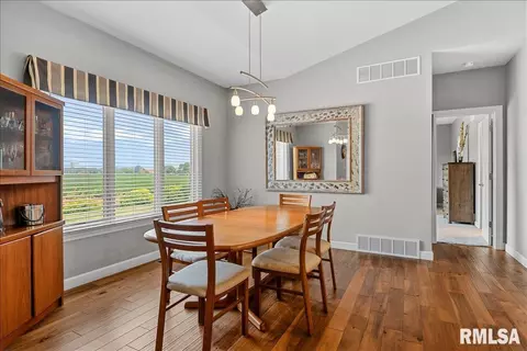 Dining - 3605 Crystal Spring Dr, Springfield, IL 62711 photo 3 of 3