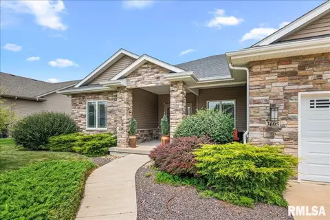 Exterior - 3605 Crystal Spring Dr, Springfield, IL 62711 photo 4 of 9