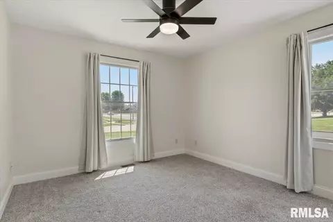 Bedroom - 2725 Wordsworth Dr, Springfield, IL 62711 photo 3 of 9