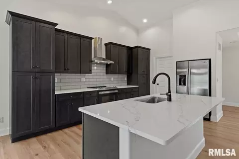 Kitchen - 2725 Wordsworth Dr, Springfield, IL 62711 photo 2 of 2