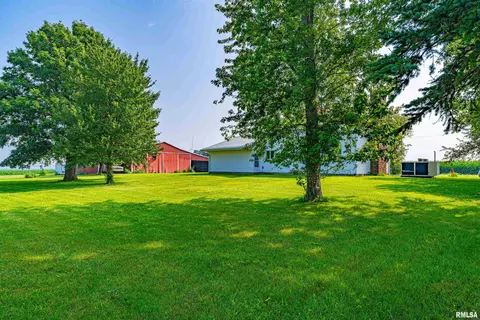 Exterior - 1093 2300th Ave, Chestnut, IL 62518 photo 5 of 5