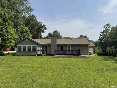 Exterior - 8050 Little Eagle Dr, Springfield, IL 62712 photo 6 of 23