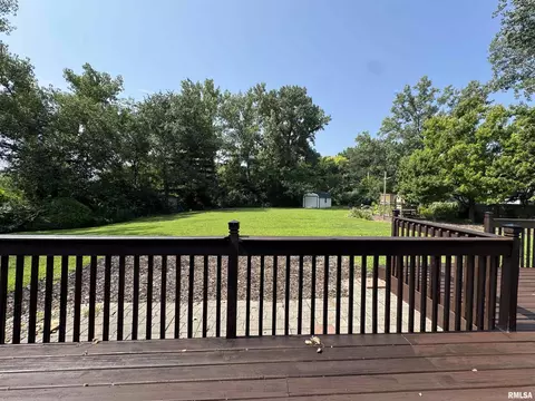 Exterior - 8050 Little Eagle Dr, Springfield, IL 62712 photo 15 of 23