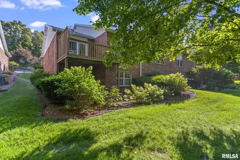 Exterior - 1830 Cherry Rd, Springfield, IL 62704 photo 6 of 8