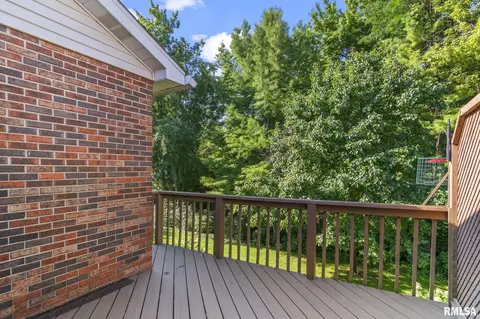 Exterior - 1830 Cherry Rd, Springfield, IL 62704 photo 5 of 8