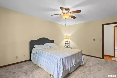 Bedroom - 53 Frontier Lake Ests, Springfield, IL 62707 photo 8 of 10