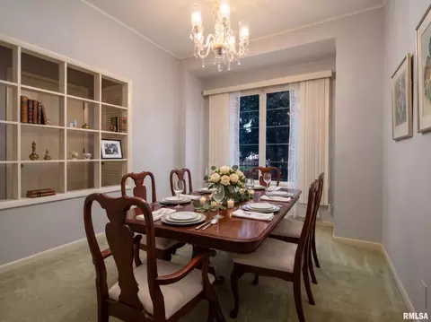Dining - 1850 Laurel St, Hamilton, IL 62341 photo 1 of 1