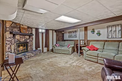 Other - 1349 Crestview Dr, Springfield, IL 62702 photo 3 of 5