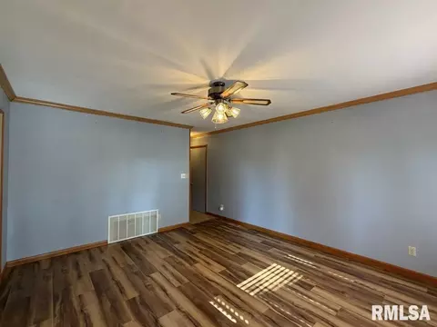 Living - 1920 Stanhope Rd, Springfield, IL 62702 photo 3 of 7