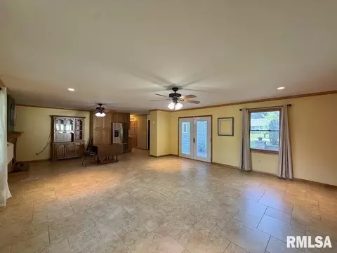 Living - 1920 Stanhope Rd, Springfield, IL 62702 photo 6 of 7