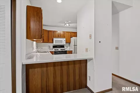 Kitchen - 3211 Ashley Ln, Springfield, IL 62707 photo 1 of 2