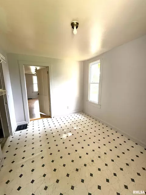 Entry Way - 112 Smith St, Ursa, IL 62376 photo 1 of 1