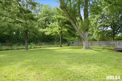 Exterior - 169 Bellerive Rd, Springfield, IL 62704 photo 1 of 4