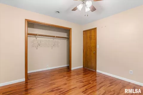 Bedroom - 169 Bellerive Rd, Springfield, IL 62704 photo 5 of 9