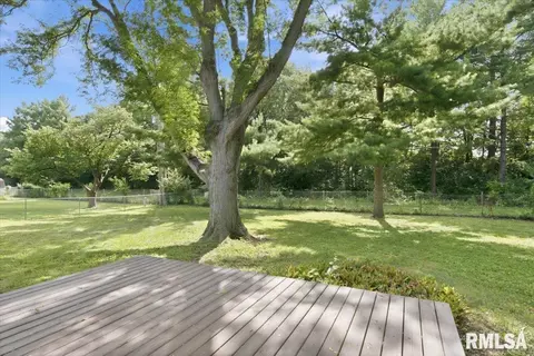 Exterior - 169 Bellerive Rd, Springfield, IL 62704 photo 3 of 4