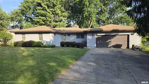 47 Covered Bridge Acres, Glenarm, IL 62536