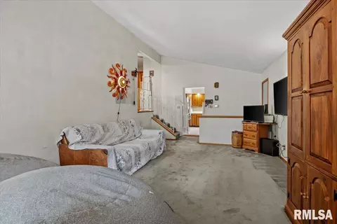 2400 Cahokia Dr, Springfield, IL 62703 photo 4
