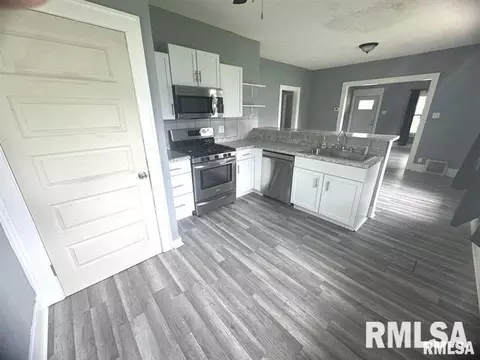 1039 N Franklin Ave, Springfield, IL 62702 photo 6
