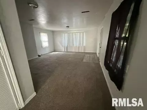 Living - 2204 E Adams St, Springfield, IL 62703 photo 2 of 2