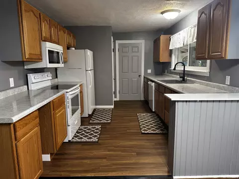 Kitchen - 200 N Maple St, Athens, IL 62613 photo 2 of 5