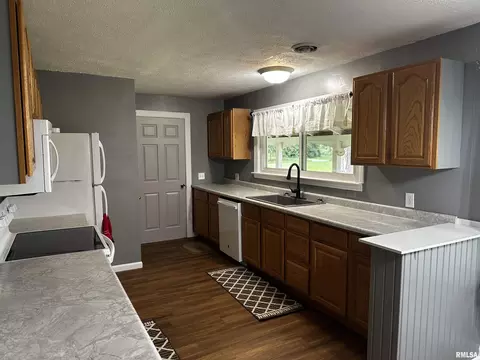 Kitchen - 200 N Maple St, Athens, IL 62613 photo 2 of 3