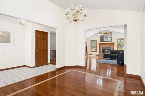 Other - 3908 Greenfield Dr, Springfield, IL 62704 photo 2 of 16