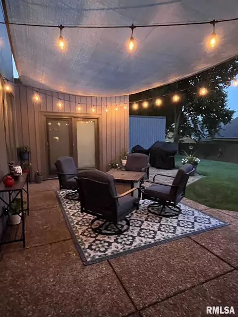 Other - 2201 W Washington St, Springfield, IL 62702 photo 9 of 10