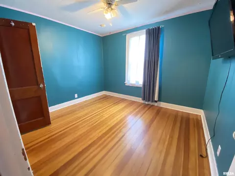 Bedroom - 525 S Feldkamp Ave, Springfield, IL 62704 photo 1 of 4