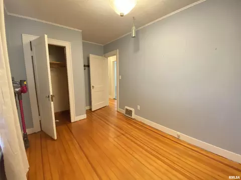 Bedroom - 525 S Feldkamp Ave, Springfield, IL 62704 photo 4 of 4