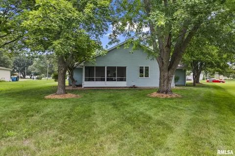 Exterior - 2241 W Road Dr, Springfield, IL 62711 photo 5 of 6
