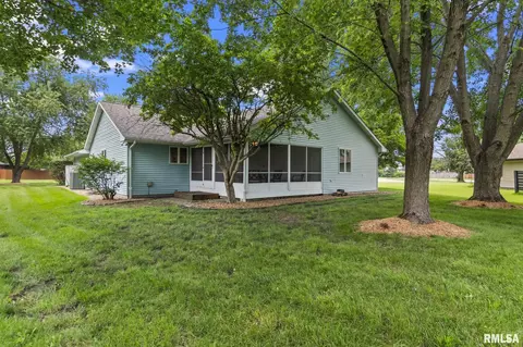 Exterior - 2241 W Road Dr, Springfield, IL 62711 photo 6 of 6