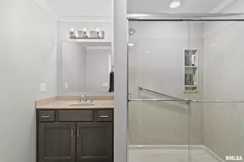 Bath - 2241 W Road Dr, Springfield, IL 62711 photo 1 of 3