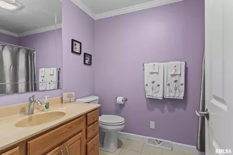 Bath - 2241 W Road Dr, Springfield, IL 62711 photo 3 of 3