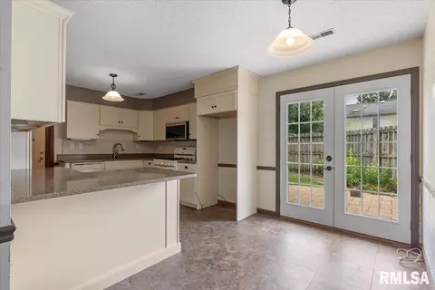 Other - 120 Agustus Ln, Springfield, IL 62703 photo 4 of 7