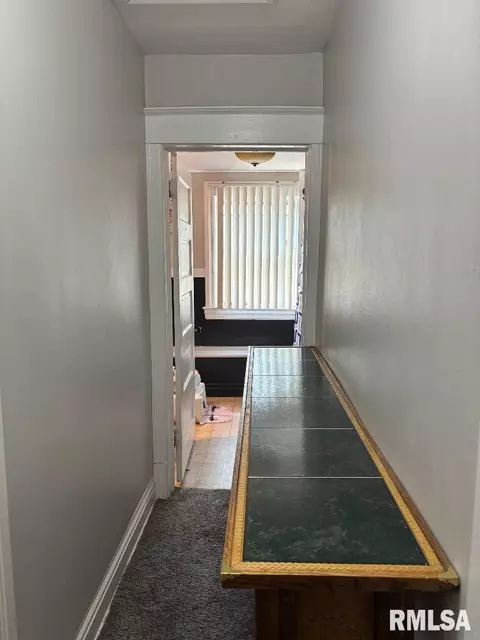 Entry Way - 1608 S Pasfield St, Springfield, IL 62704 photo 2 of 2