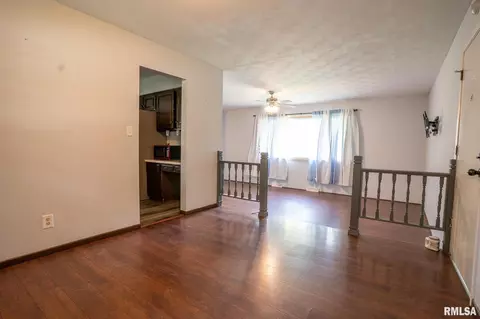 Other - 2430 Westchester Blvd, Springfield, IL 62704 photo 2 of 9