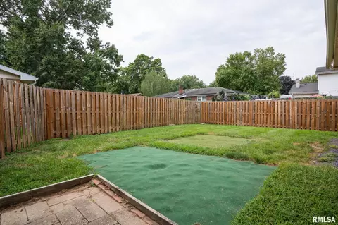 Exterior - 2430 Westchester Blvd, Springfield, IL 62704 photo 6 of 6