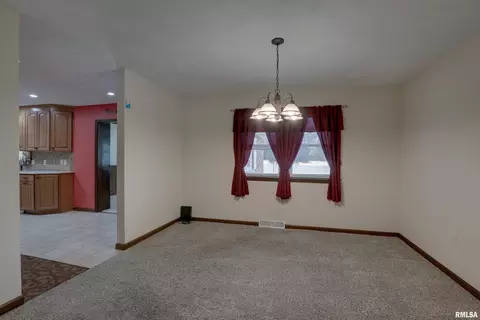 Dining - 3936 Pine Tree Rd, Quincy, IL 62305 photo 1 of 1